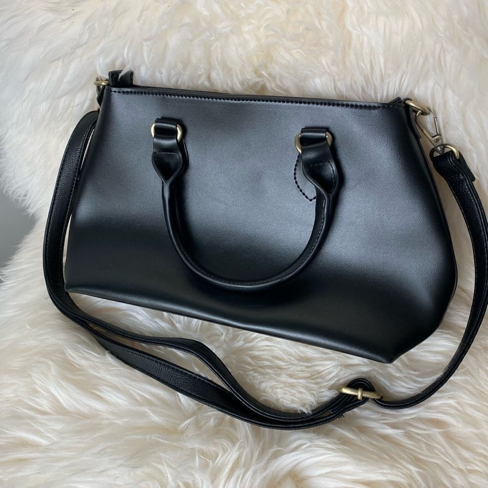 Black crossbody unknown brand - Picture 1 of 5